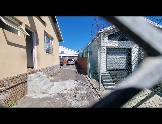 250M² BUILDING FOR SALE IN MAITLAND